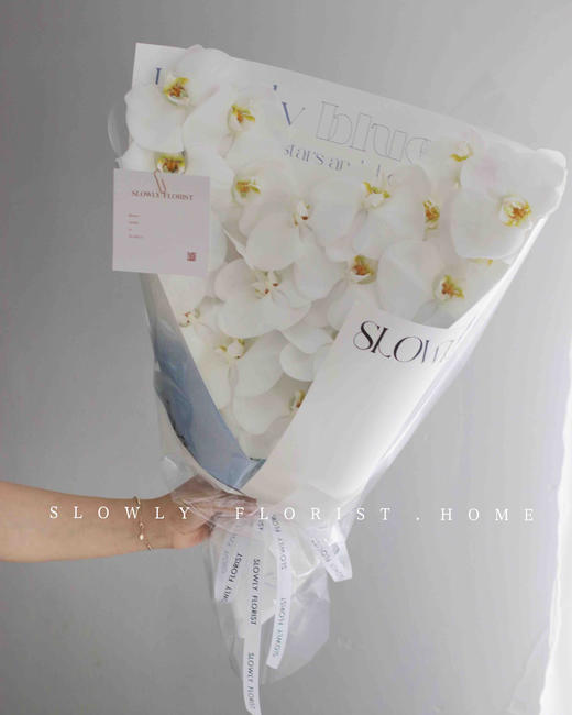 优雅蝴蝶兰花束 商品图3