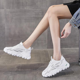 ZHR老爹鞋 | 穿上就变大长腿 时髦百搭不挑人