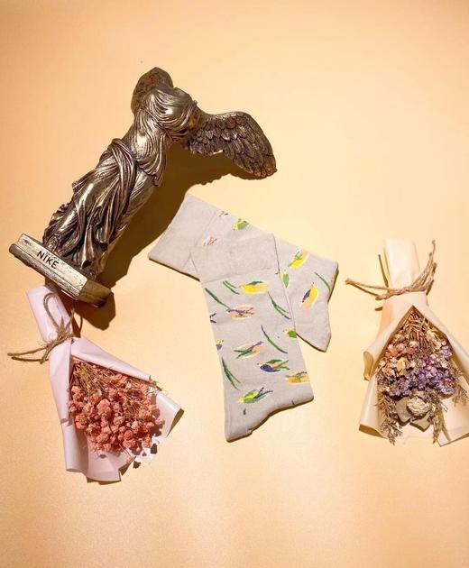 SIOICIKI 设计师联名款SSSIA040夏天时尚中筒袜 商品图1