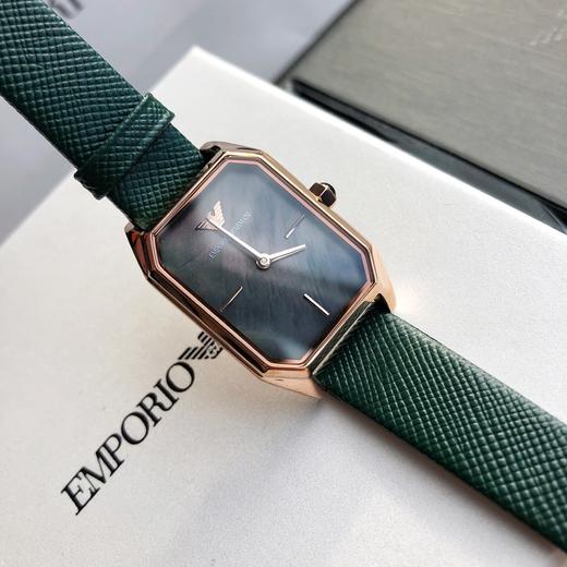 价值4000+ 原装！ARM*NI/阿M尼两针小方形表盘手表24x27mm AR11149 简单时尚 天然贝母面+天然水晶表盘 高贵优雅 商品图3