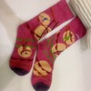 SIOICIKI SAW3A027设计师联名款马戏团玫红中筒袜 商品缩略图0