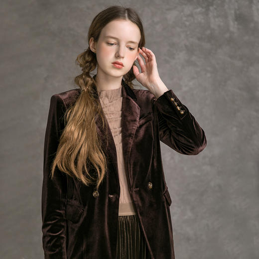 famecoco范可儿西装外套女秋长袖正装修身复古丝绒小西服D216AB301 商品图2