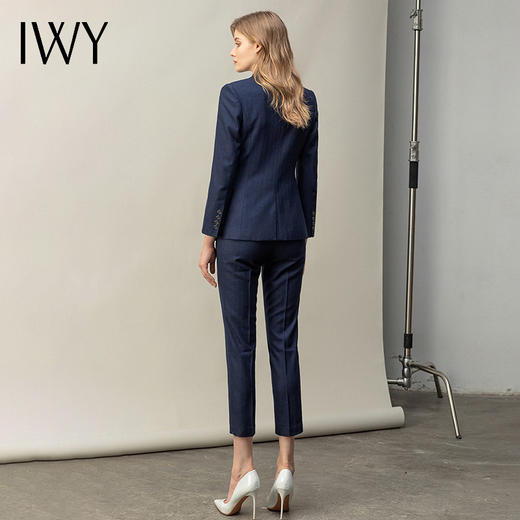 IWY/高端藏青职业装女正装套装时尚气质修身显瘦通勤西装西服C11398+P11398 商品图3