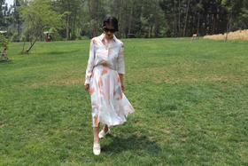 今日OOTD | 浪漫印花半裙