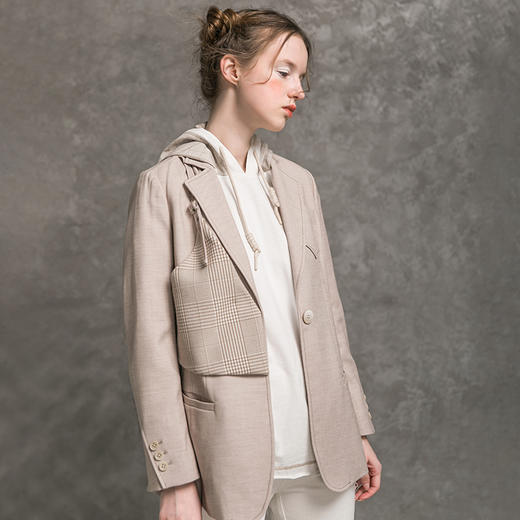 Famecoco范可儿女士西装秋季长袖休闲小西服拼接格子外套D216AW300 商品图0
