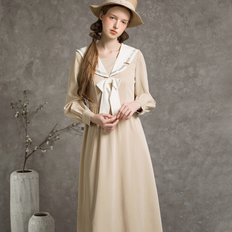 famecoco范可儿学院风连衣裙女秋灯笼袖收腰a字长裙F216FA021