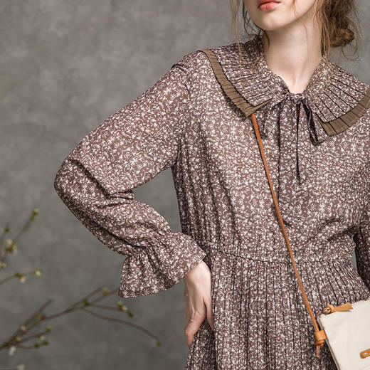 Famecoco范可儿雪纺连衣裙秋季薄款荷叶袖收腰裙子F216FC001 商品图1