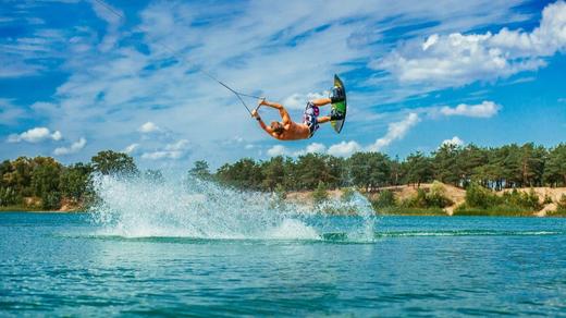 洲游 & 帝国理工华南校友会航海会 | “清凉一夏”尾波滑水联谊活动 商品图0