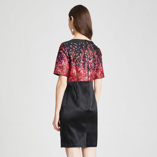 QF85A斯尔丽2021年春季上新奢华气质刺绣珠片连衣裙 商品图1