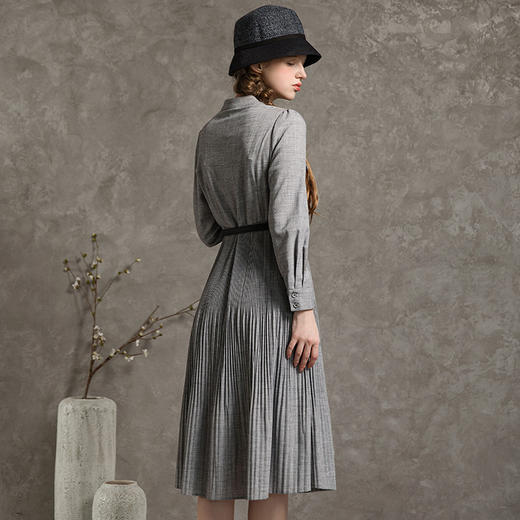 Famecoco范可儿立领连衣裙秋款长袖收腰复古裙(附腰带)F216FA020 商品图3