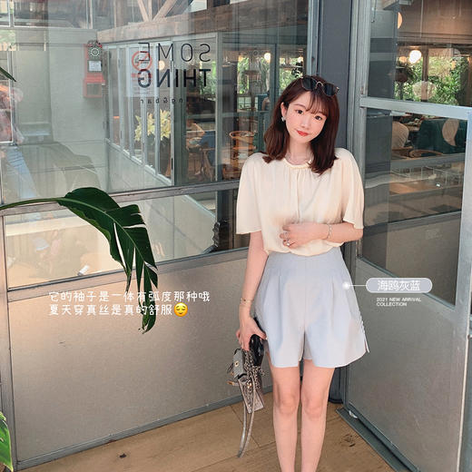 金蘑菇菇【小纽扣短裤】断码特价XS 日常通勤刚需～侧开叉好显瘦哦～ 商品图1