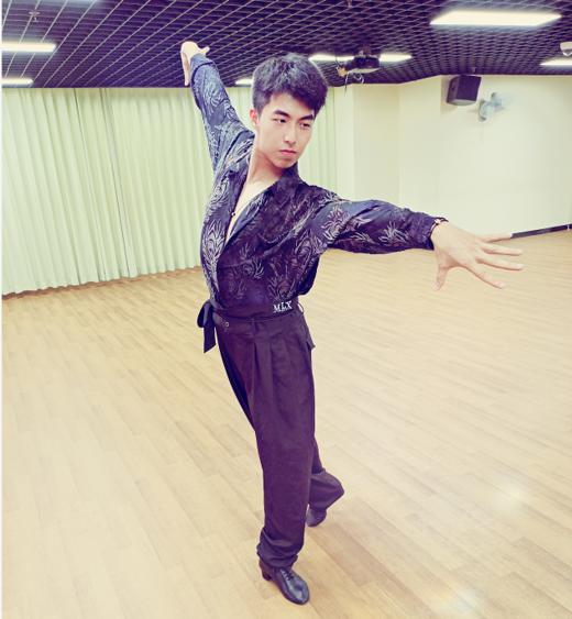 （选修课）周4E拉丁舞基础班公园前2【梁耀斌】 商品图0