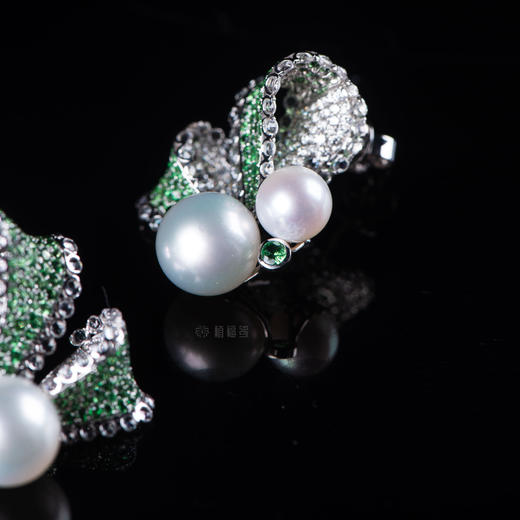 【幸福飞来】蝴蝶结珍珠耳钉-ZZ12012080 商品图3