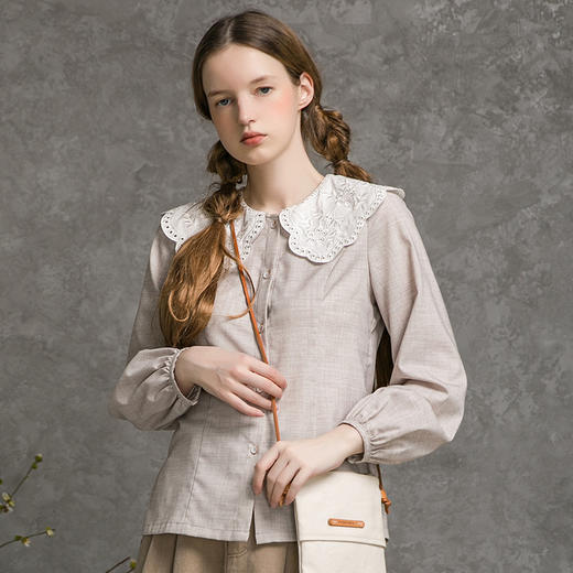 Famecoco范可儿荷叶领衬衫女秋灯笼袖甜美减龄衬衣F216BH019 商品图2