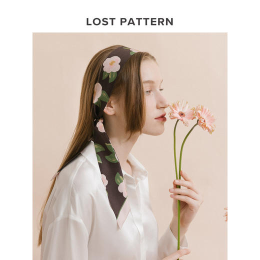 双成记 山茶花斜纹窄丝巾 商品图0