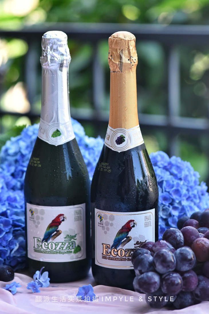 红葡萄汁与白葡萄汁两款意可萨(ecozza)起泡葡萄汁系列如有少量沉淀物