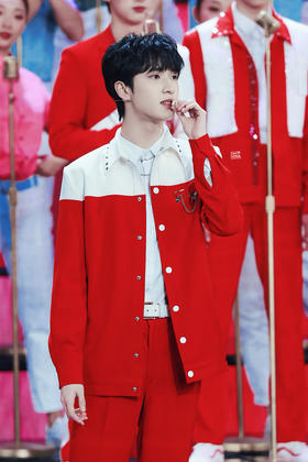 时代少年严浩翔-小熊胸针