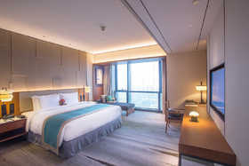 世贸高级大床房-单早世茂成都茂御酒店