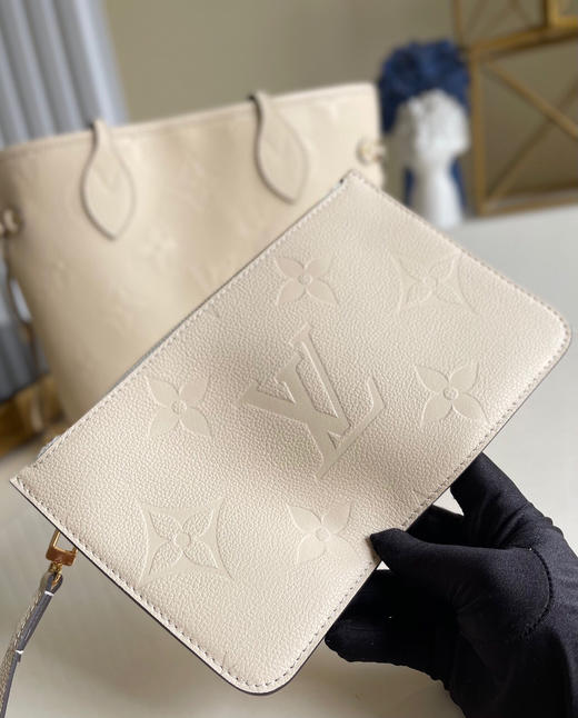 夏日特惠💰1120 原单LV M45686 M45685全皮压花 Neverfull中号购物袋 商品图5