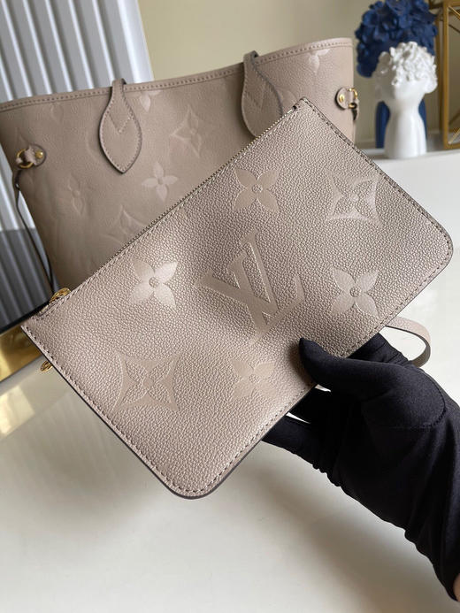 夏日特惠💰1120 原单LV M45686 M45685全皮压花 Neverfull中号购物袋 商品图6