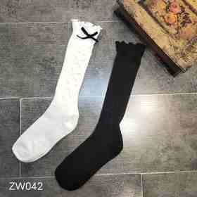 ZW042设计师款轻奢女袜
