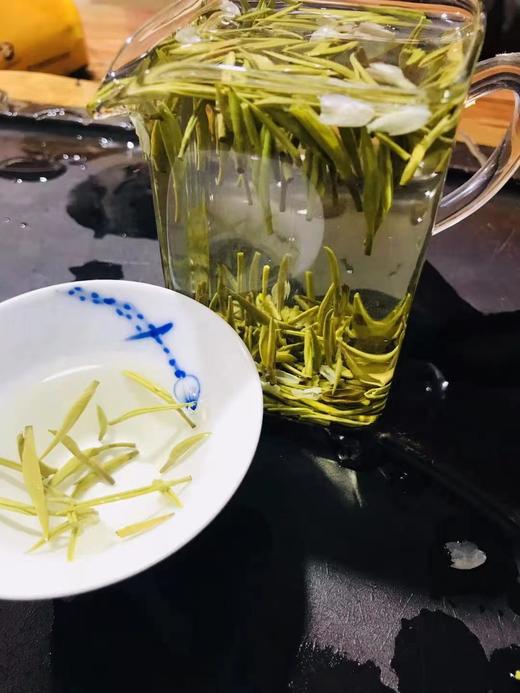 易鲜得诚意奉献 八窨·碧潭飘雪 新茶上市，茉莉花茶+茉莉雪竹  100克（二两品鲜装） 商品图7