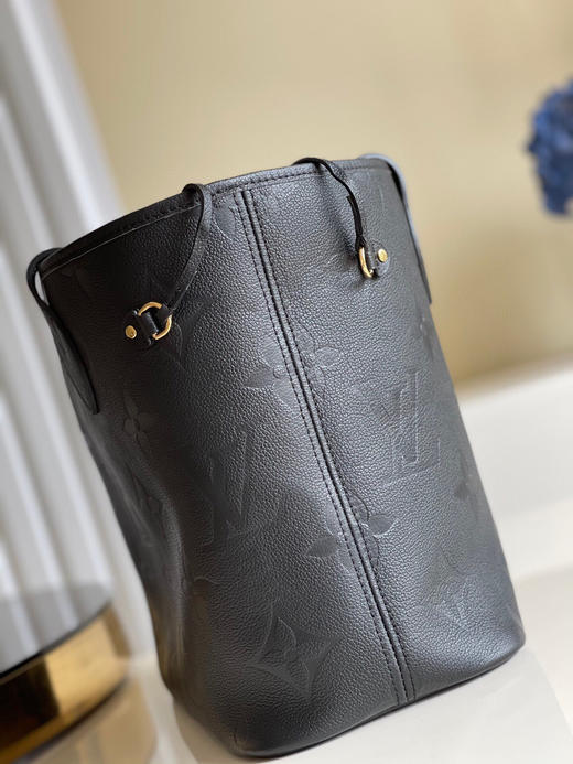 夏日特惠💰1120 原单LV M45686 M45685全皮压花 Neverfull中号购物袋 商品图4