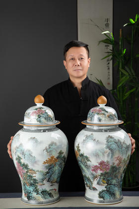 江龙:粉彩描金大将军罐《江南清韵，山川秀色》