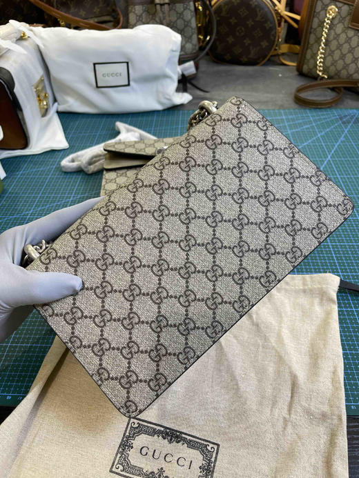 Gucci酒神包25厘米，绝美钻扣，尺寸不大不小刚刚好，实用又好看，可以放各种大手机，ding级原单 商品图8