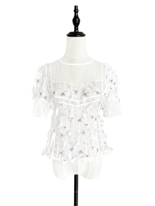 TYNVIE 领口装饰蕾丝拼接短袖上衣-印花 商品图1