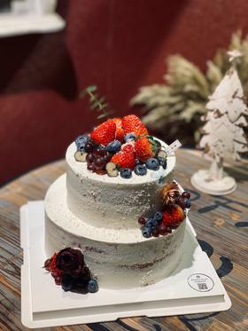 #维c多多#美式乡村户外风的双层裸蛋糕🎂