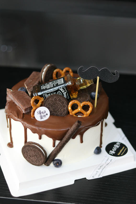 【生日蛋糕】巧克力淋面酒瓶款 商品图0