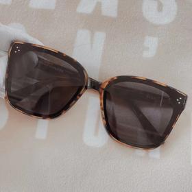 客配 150度近视太阳镜片 异形镜片配置需要1-2周