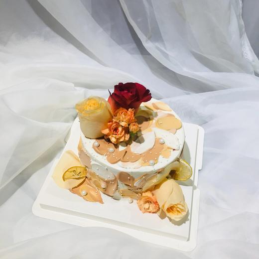 #秋天的落叶#烛台款奶油蛋糕 商品图1
