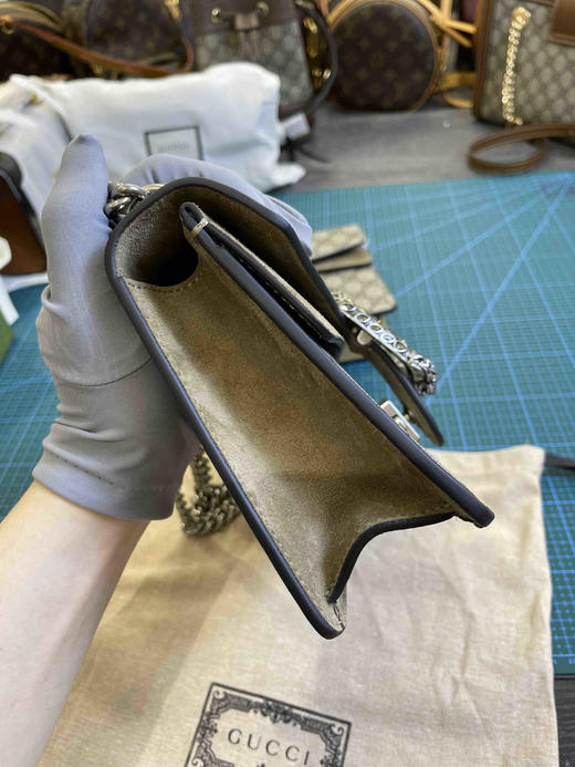 Gucci酒神包25厘米，绝美钻扣，尺寸不大不小刚刚好，实用又好看，可以放各种大手机，ding级原单 商品图6