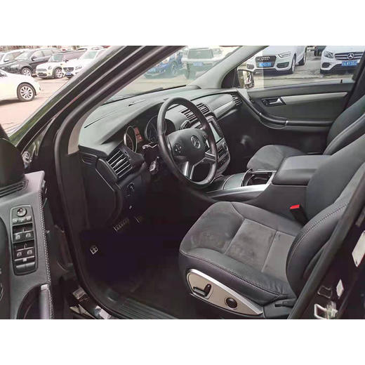 【月租-北京】奔驰 R 320 4MATIC商务型 商品图4