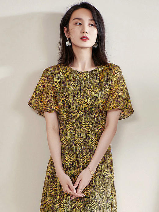 剩S/M/L 米思阳2025夏季新款气质复古印花中长裙修身显瘦短袖连衣裙1109 商品图0