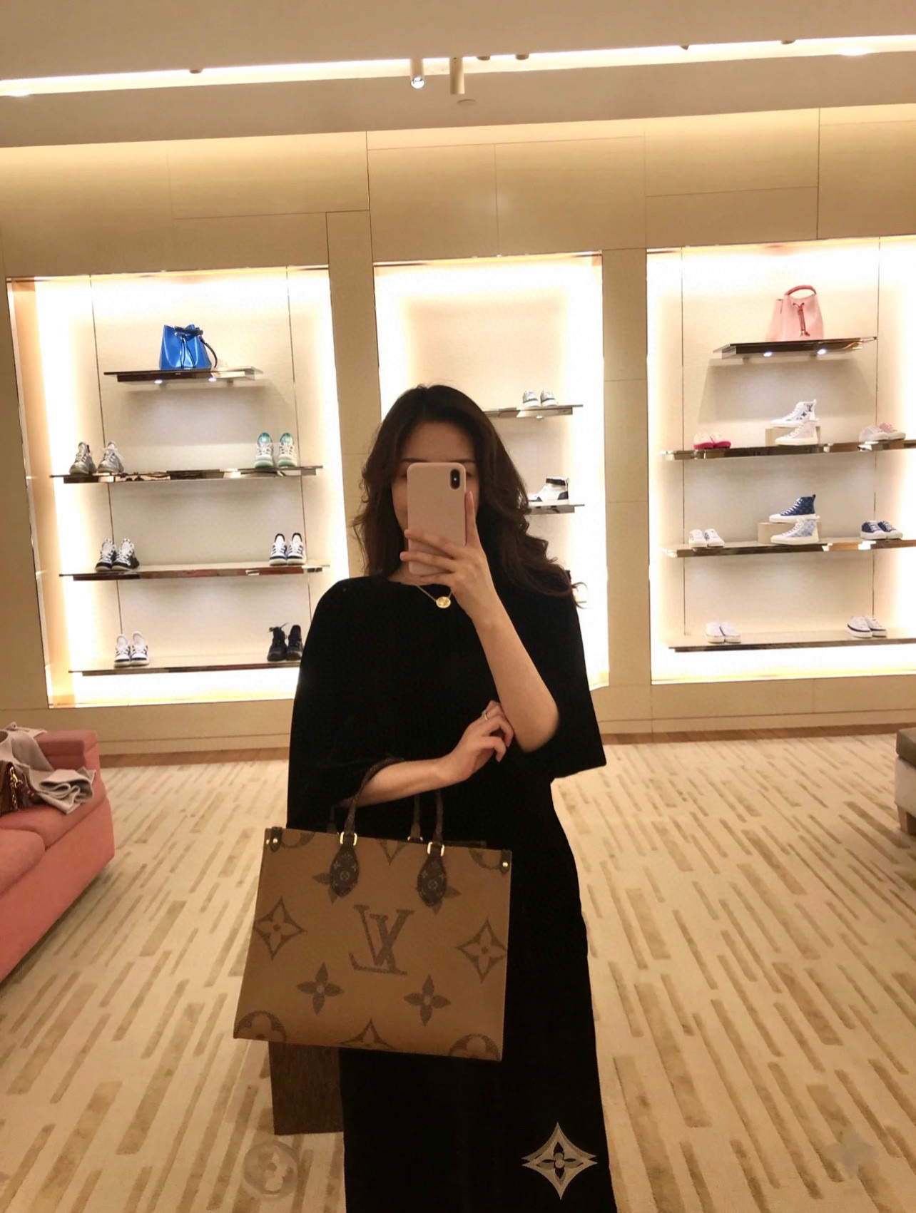 LV on the go购物袋，ding级原单，对花对版，轻松乱真无压力，特价🉐️，推荐小号