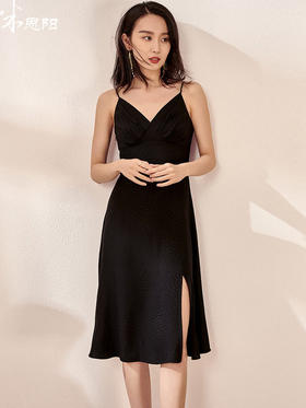 剩M/L 】新款小心机性感提花人丝吊带裙开叉中长连衣裙0824