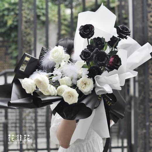 《天使与魔鬼》-玫瑰花束 商品图1