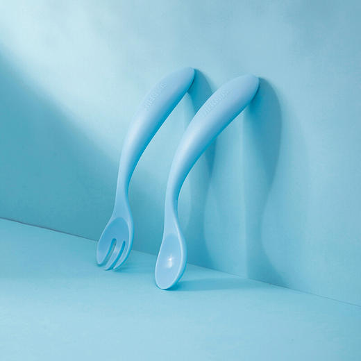 9楼母婴生活馆6折膳魔师成长套装儿童保温杯辅食碗餐具水杯吊牌价：499元活动价：229元 商品图5