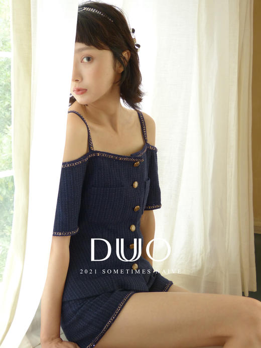 黑标九十年代芭比小香风性感露肩套装 商品图4