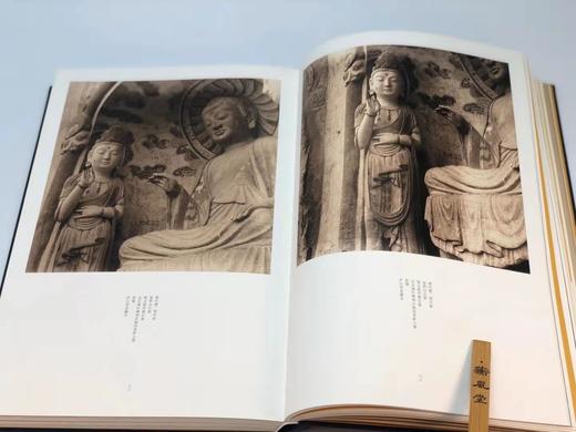 《麦积山佛影》，麦积山石窟艺术研究所编，何鸿主编，大8开布面烫金精装带护封，320页，净重4.42公斤。中国美术学院出版社2018年年8月出版 商品图12