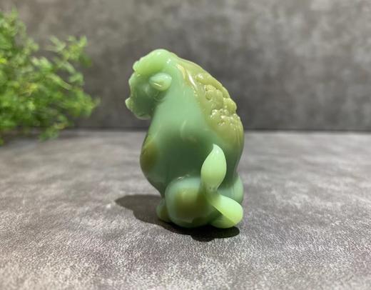 【御珠宫坊·传藏系列】碧玉牛手把件 商品图5