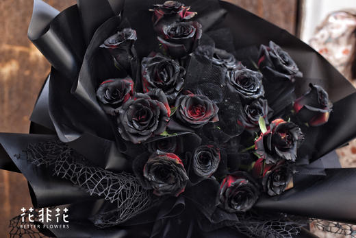 《沉睡魔咒》-黑玫瑰花束 商品图1
