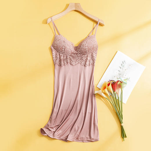 TG-TG03S162真丝吊带裙 蕾丝性感睡裙带胸垫夏季薄款打底裙家居服诱惑 商品图6