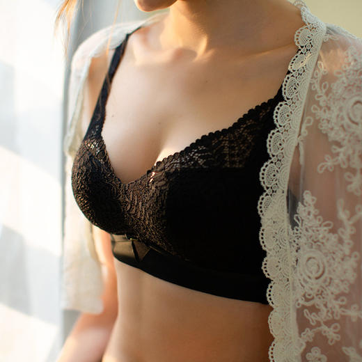 TG-TG02S120桑蚕丝薄款内衣无钢圈 真丝调整型文胸蕾丝性感睡眠胸罩 商品图3