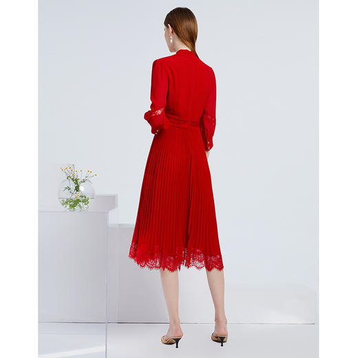 EITIE爱特爱秋季新款气质飘带V领七分袖显瘦A字百褶连衣裙女6507231 商品图3