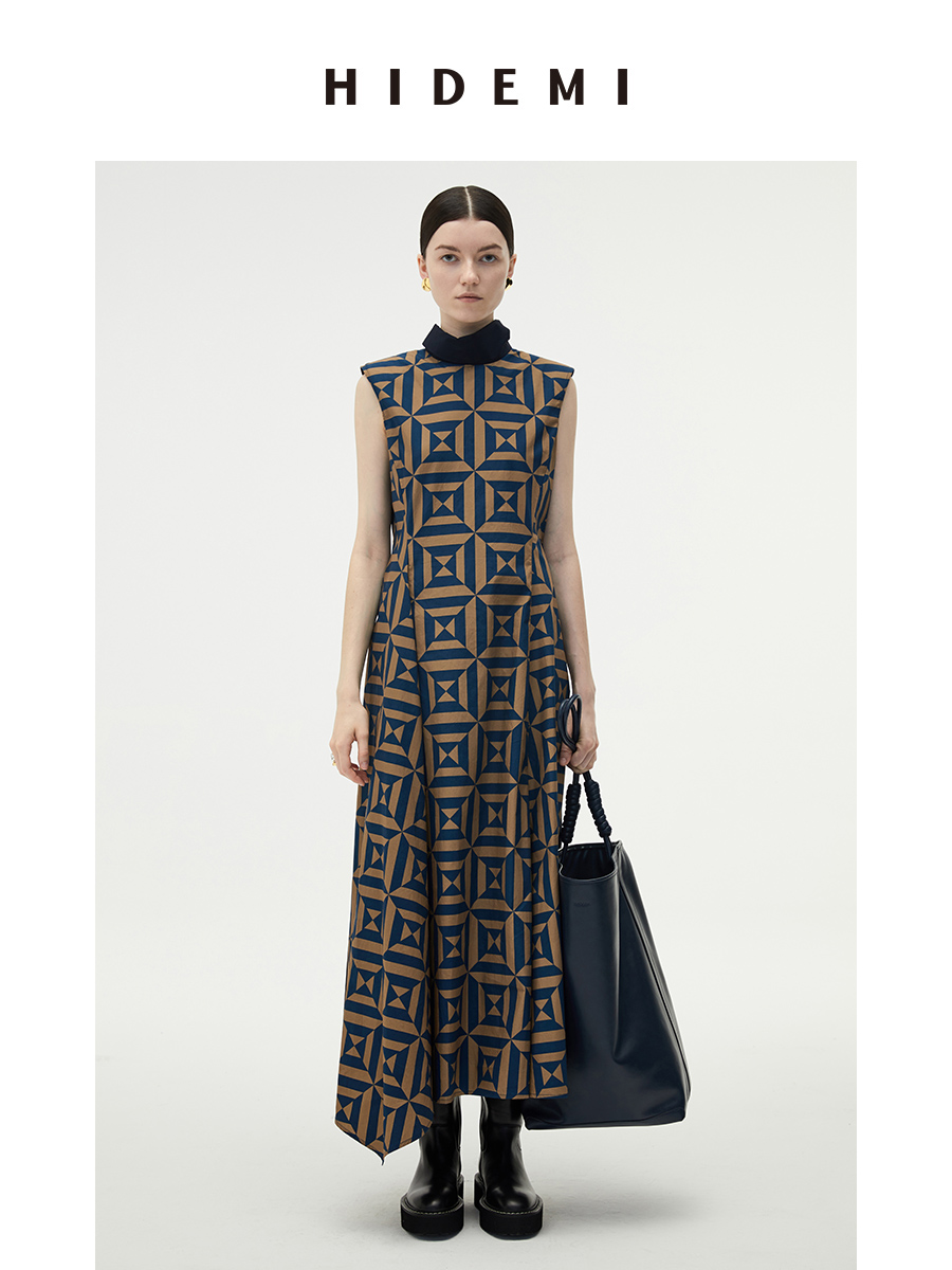 HIDEMI几何设计感印花背心连衣裙