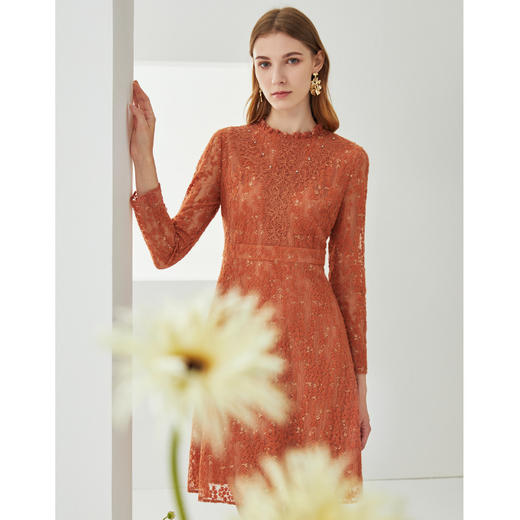 EITIE爱特爱秋季新款气质温柔蕾丝木耳领收腰A版显瘦连衣裙女C2107834 商品图2